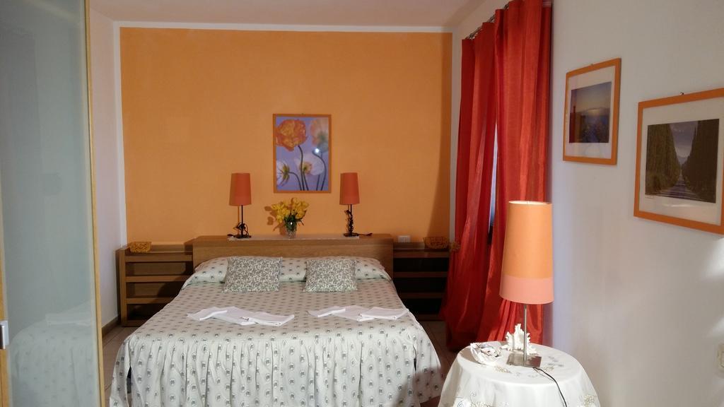 I Papaveri Apartments Σαν Βιντσέντσο Δωμάτιο φωτογραφία
